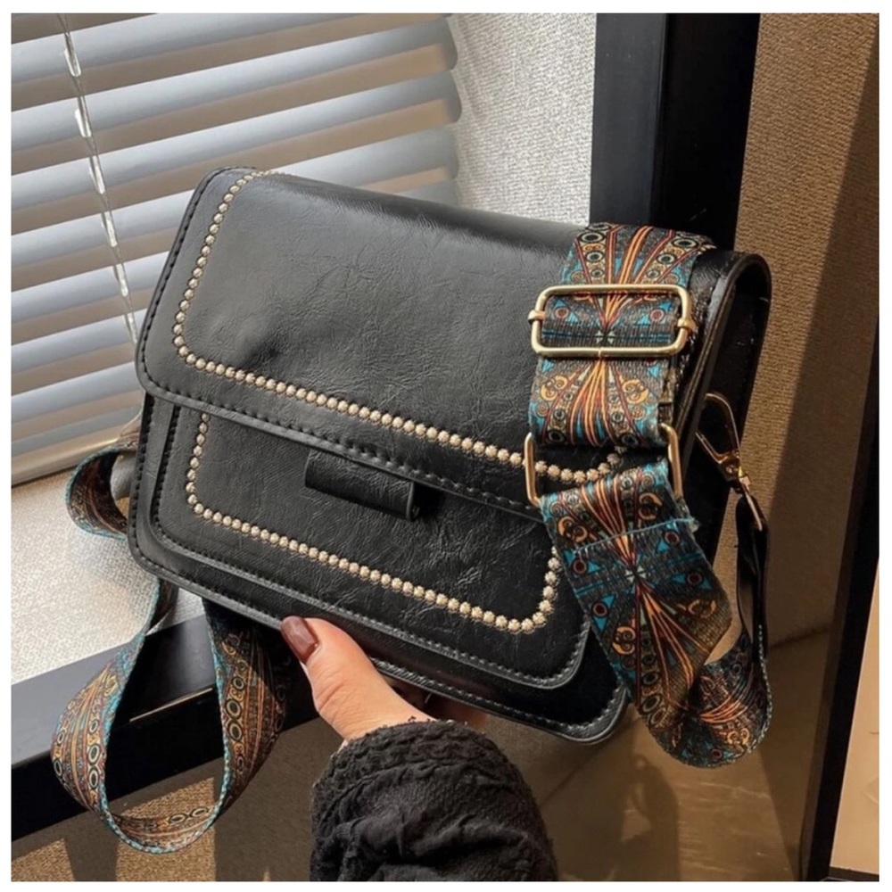 💝Boutique 🖤Structured & Studded Crossbody Bag